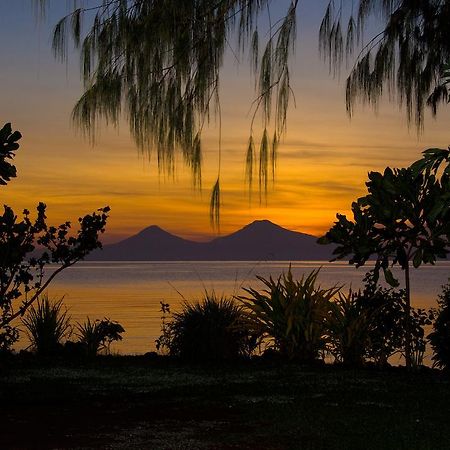 Walindi Plantation Resort Kimbe Esterno foto